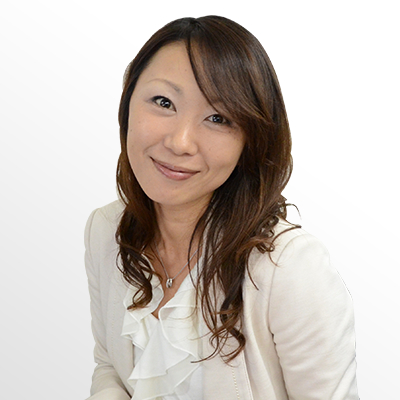 秋山 友樹子